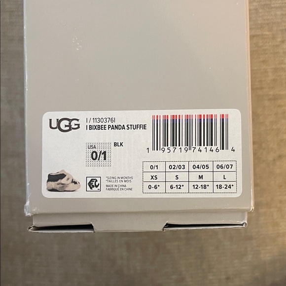 UGG Black and White Panda Baby Booties - Picture 4 of 4